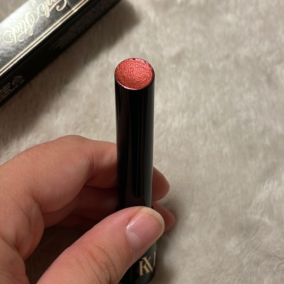 KVD Dazzle Stick in Heat Burst - Picture 2 of 3